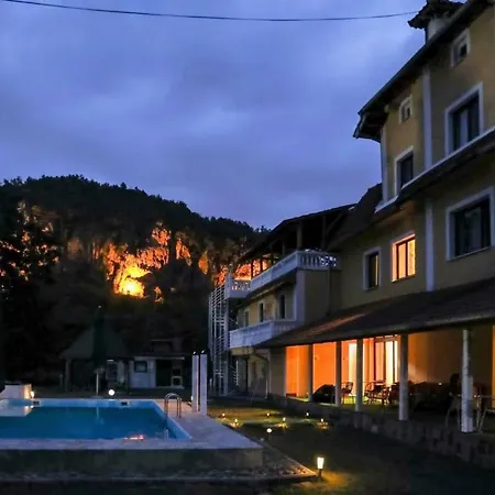 Guest house Vila Del Rey *